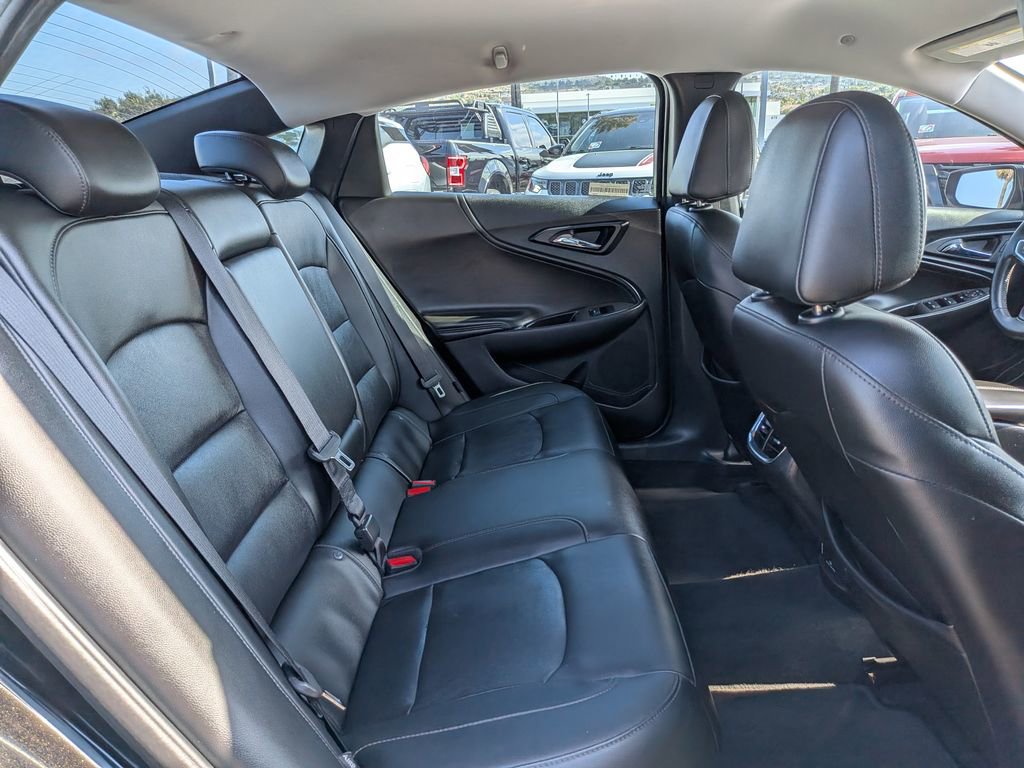 Used 2016 Chevrolet Malibu LT w/ Leather Package FWD image 25