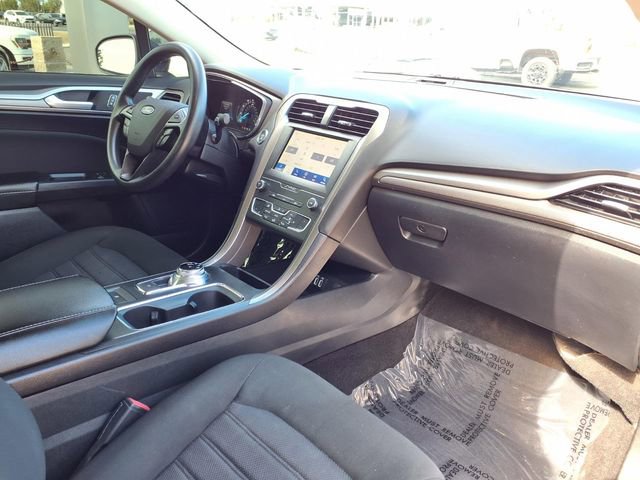Used 2020 Ford Fusion SE FWD image 28
