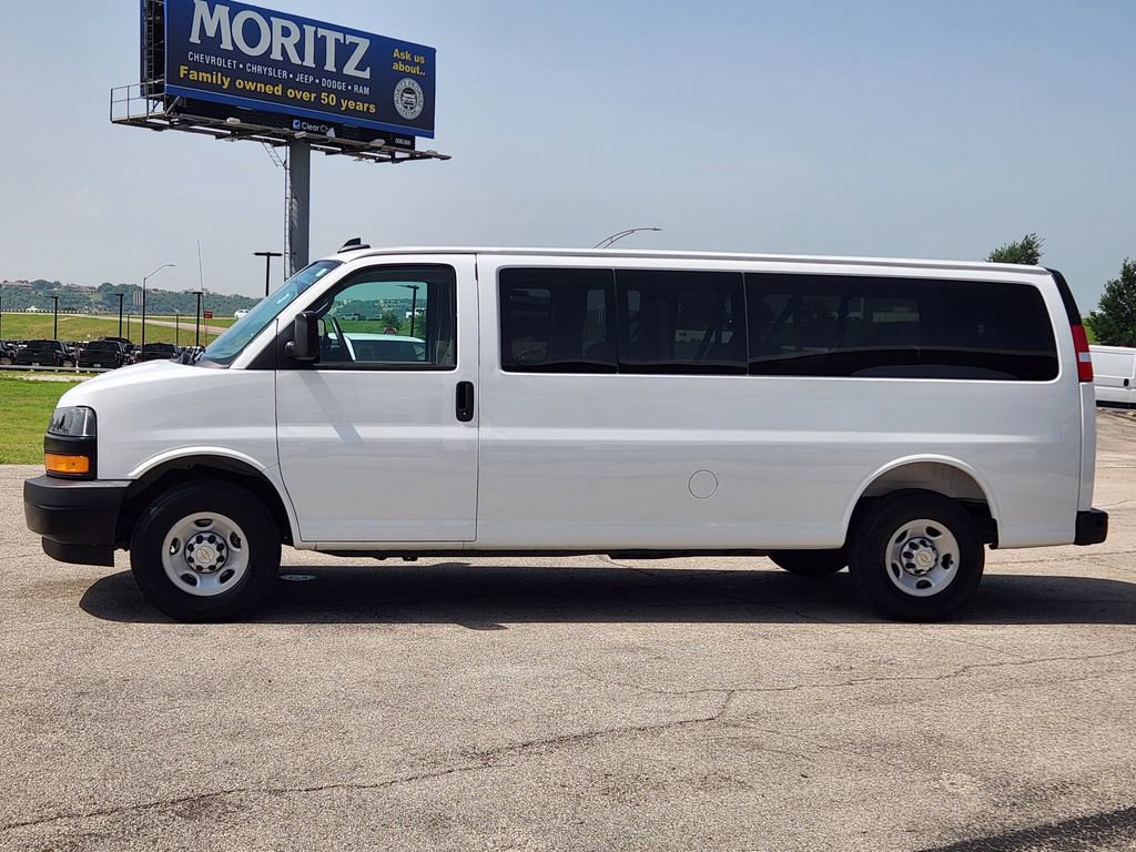 Certified 2025 Chevrolet Express 3500 LS RWD image 4