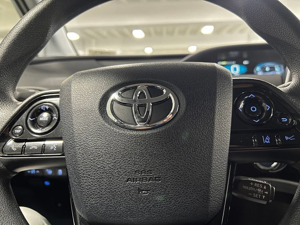Certified 2022 Toyota Prius LE FWD image 29