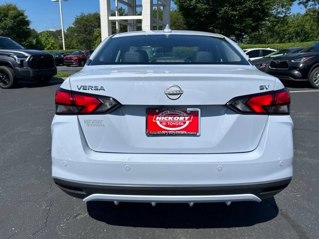 Used 2024 Nissan Versa SV FWD image 8