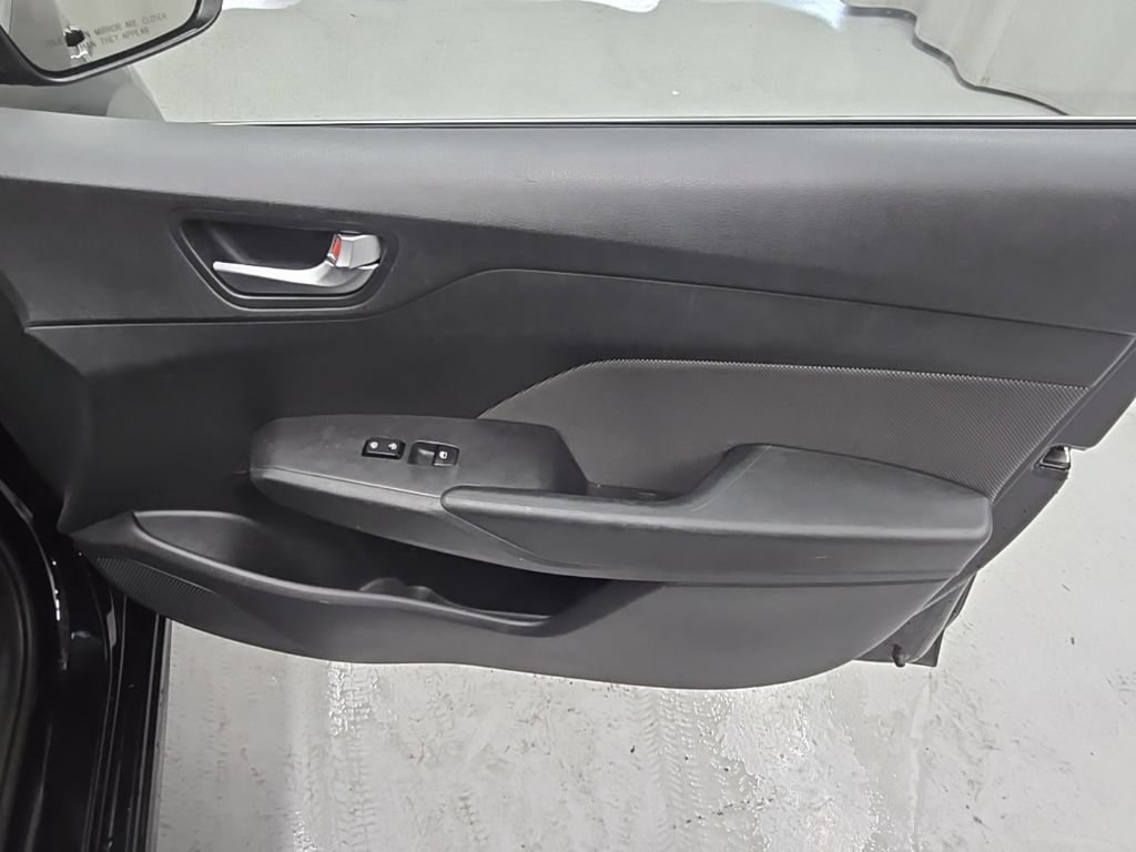 Used 2018 Hyundai Accent Limited FWD image 23