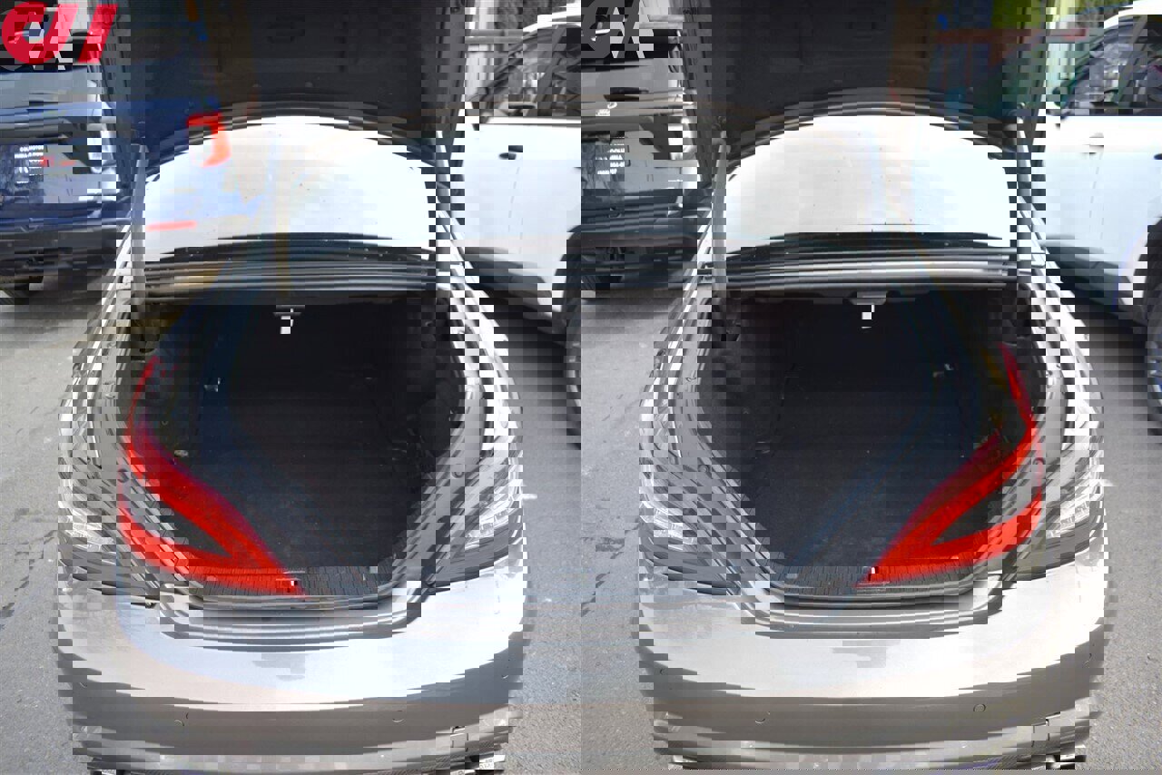 Used 2012 Mercedes-Benz CLS 550 image 32
