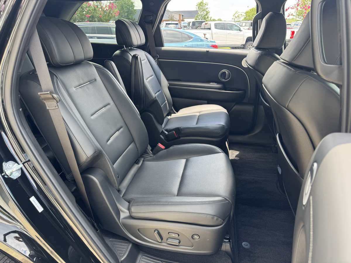 Used 2026 Hyundai Palisade Calligraphy AWD/4WD image 14