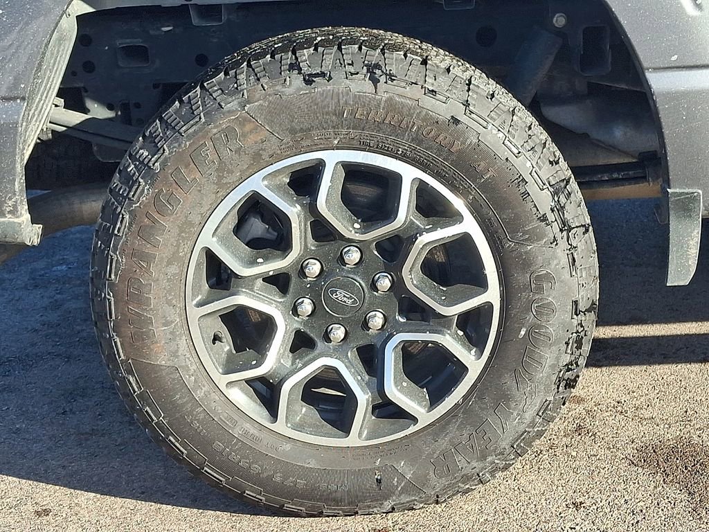 Used 2022 Ford F150 XLT w/ Equipment Group 302A High image 11