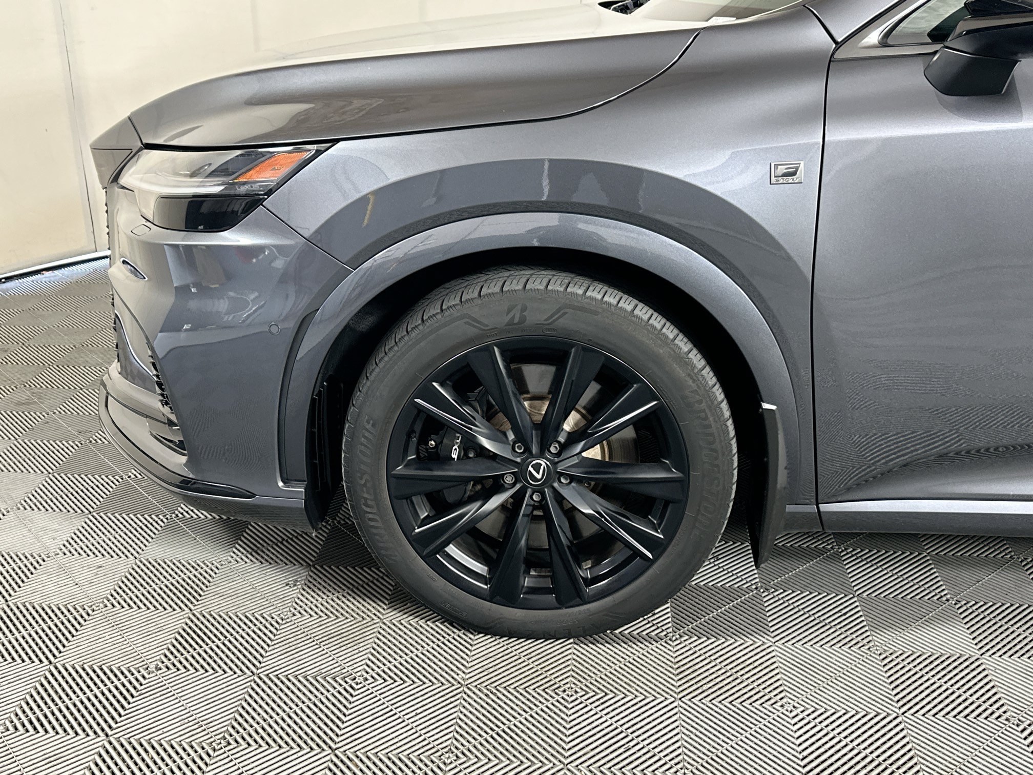 Used 2024 Lexus RX 500h F Sport w/ Convenience Package AWD/4WD image 11