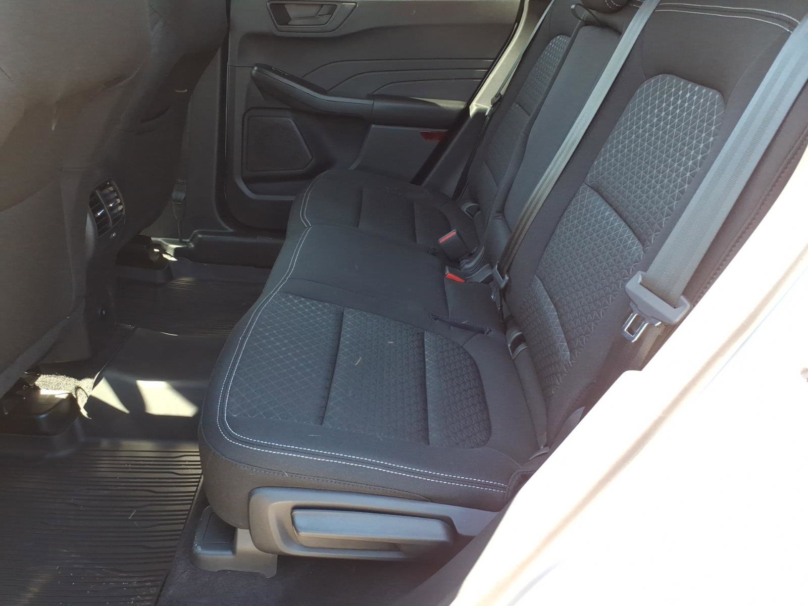 Used 2025 Ford Escape Active w/ Cold Weather Package AWD/4WD image 11