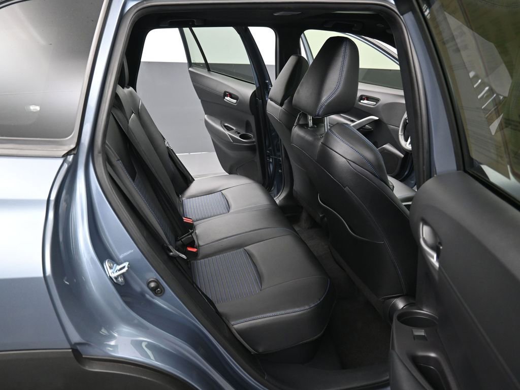 Used 2024 Toyota Corolla Cross XSE w/ Convenience Package image 34
