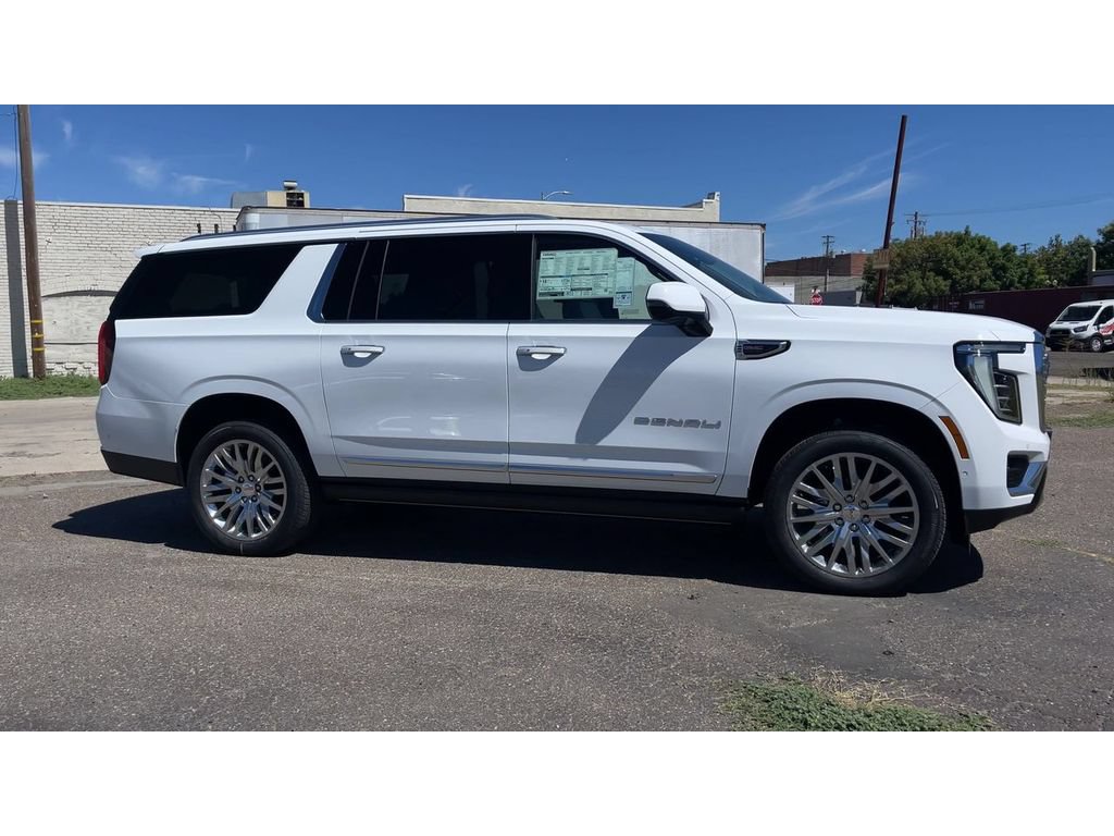New 2026 GMC Yukon XL Denali w/ Denali Reserve Package AWD/4WD image 4