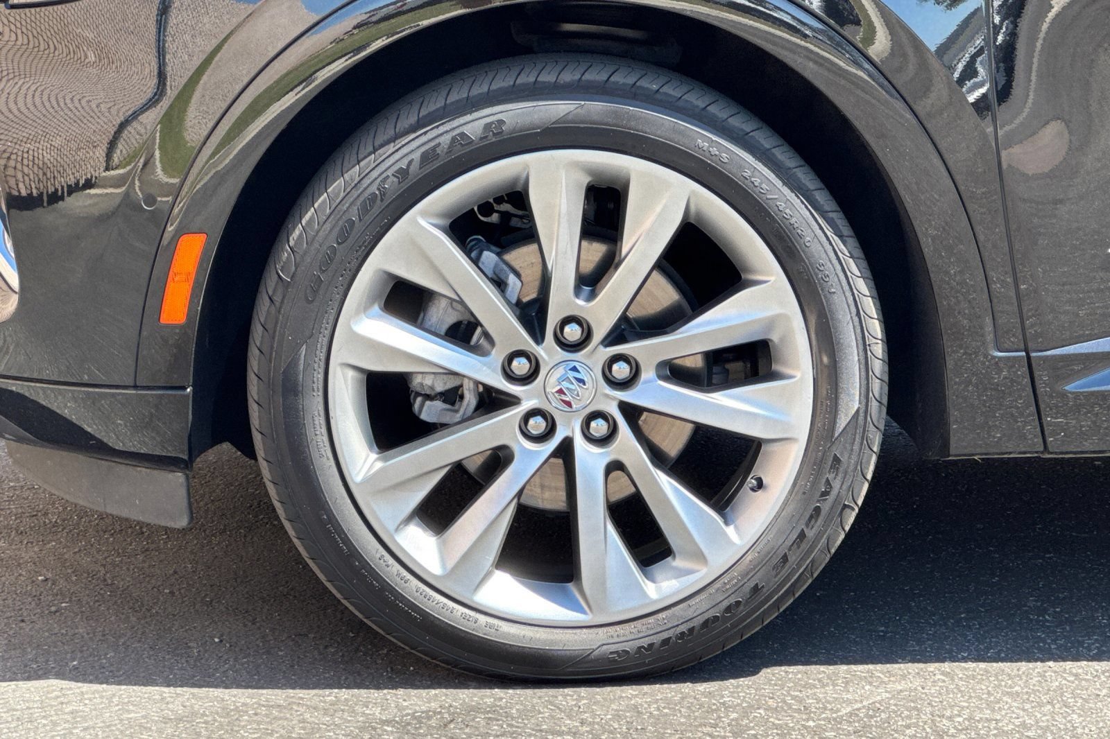 Certified 2023 Buick Envision Avenir AWD/4WD image 27