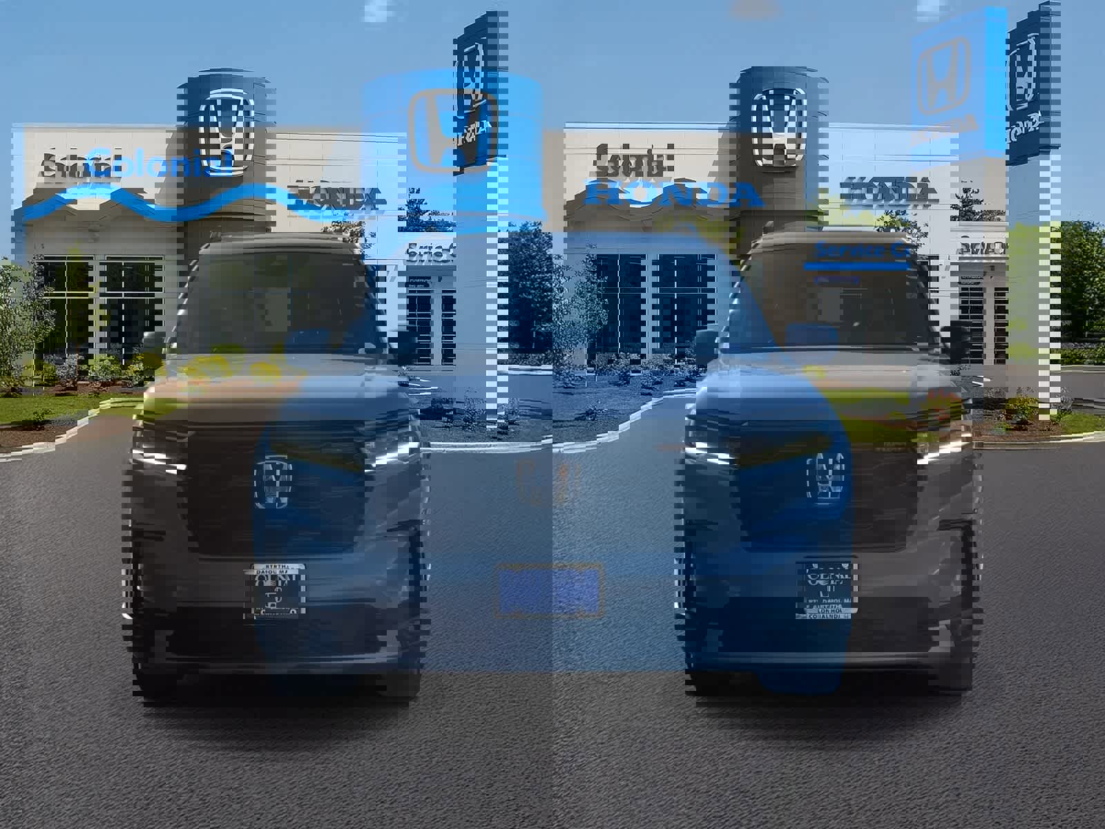 Used 2025 Honda Pilot TrailSport image 11