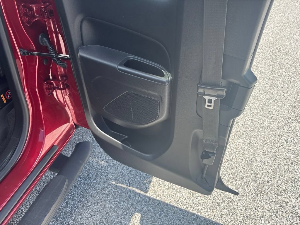 Used 2018 Chevrolet Colorado Z71 AWD/4WD image 14