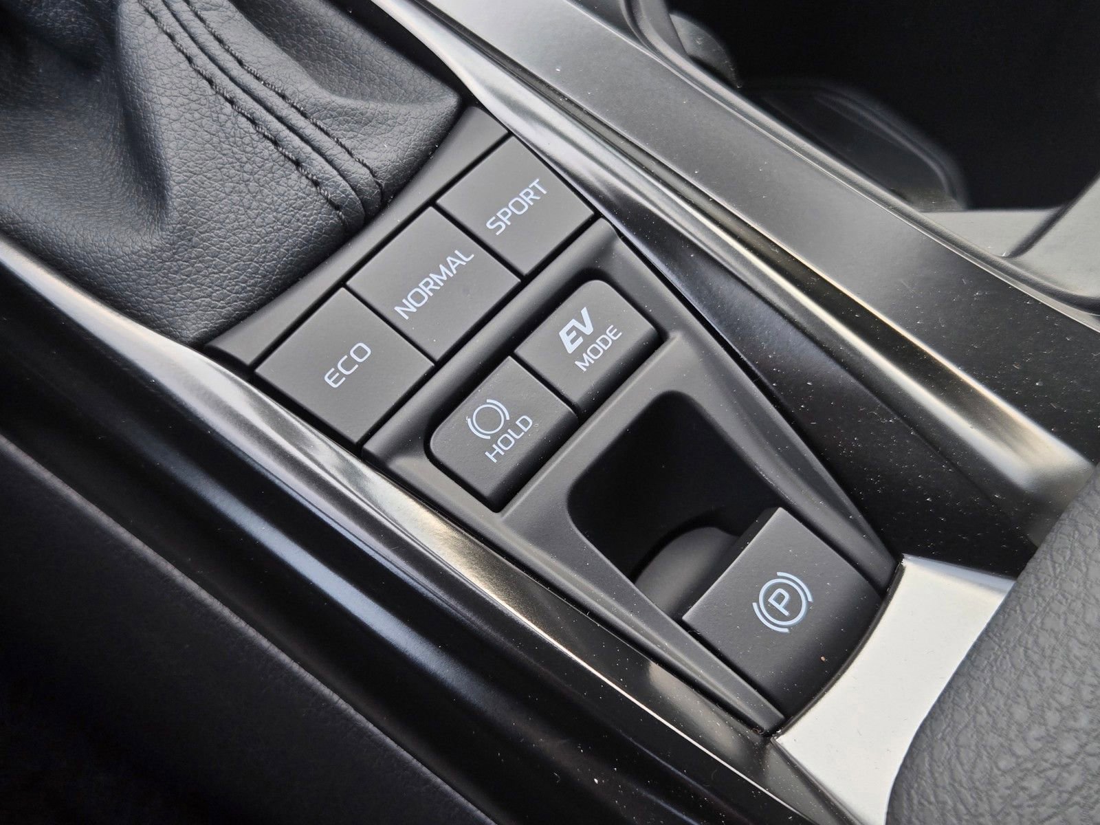 Certified 2026 Toyota Camry SE w/ Convenience Package image 17