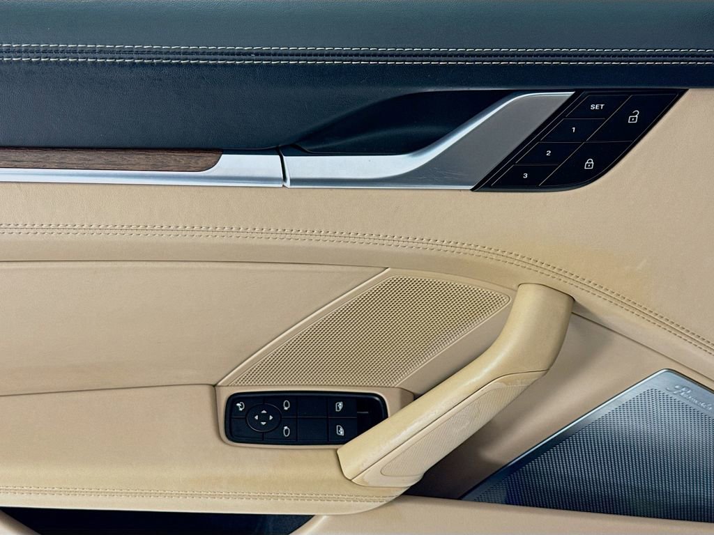 Certified 2022 Porsche 911 Targa 4S AWD/4WD image 11