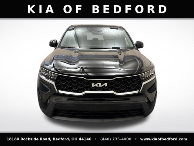 Certified 2023 Kia Sorento LX FWD image 2