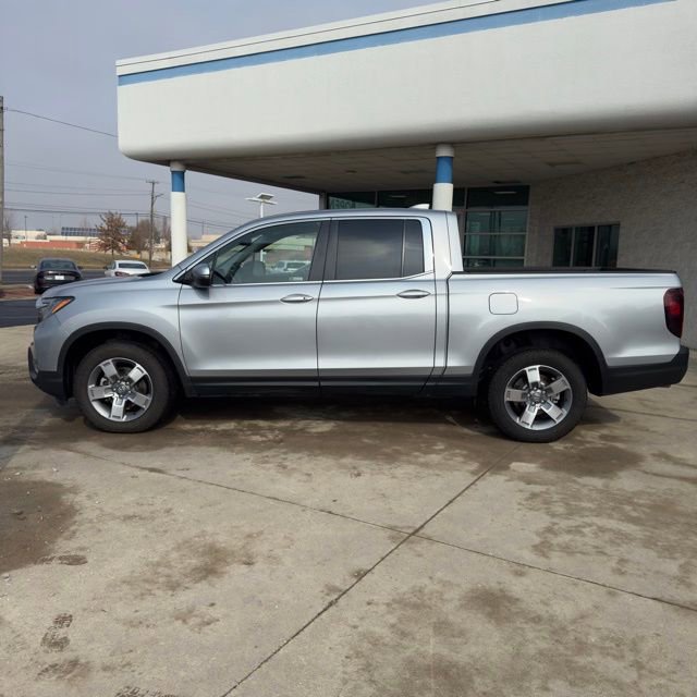 Certified 2025 Honda Ridgeline RTL image 2