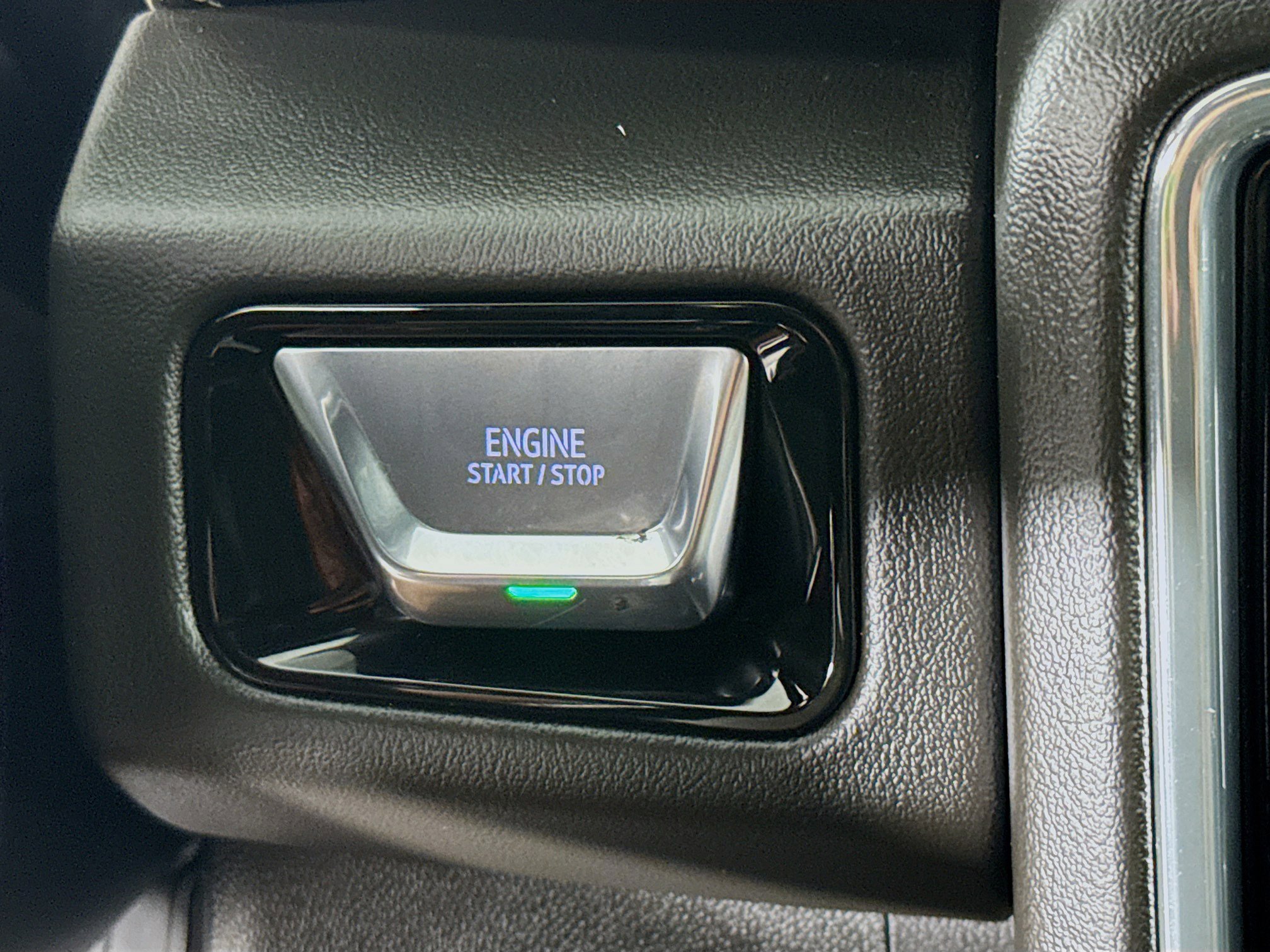 Used 2025 GMC Yukon Elevation w/ Technology Package RWD image 19