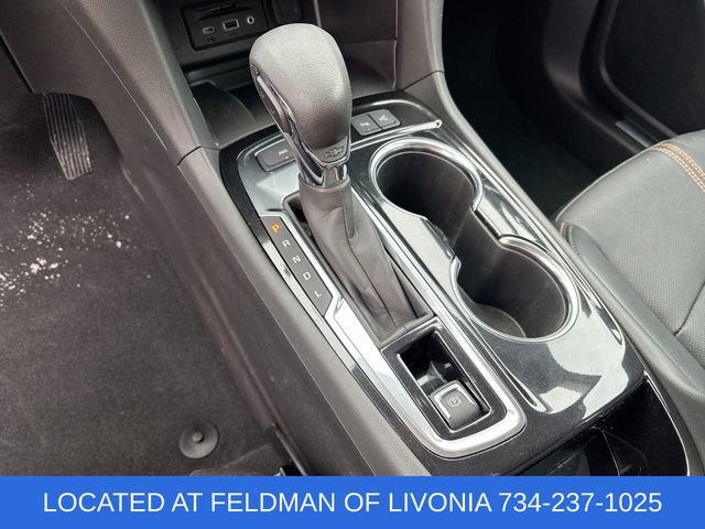 Used 2023 Chevrolet Equinox Premier image 15