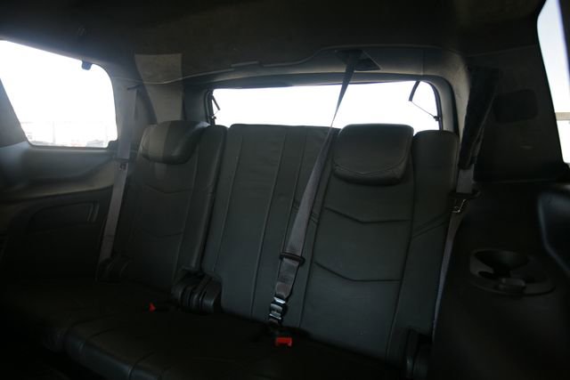 Used 2017 Cadillac Escalade Platinum image 36