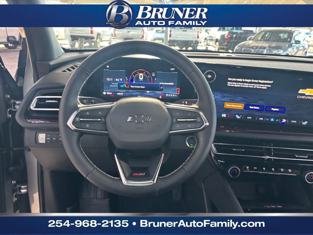 New 2026 Chevrolet Traverse Z71 w/ Driver Confidence Package image 20