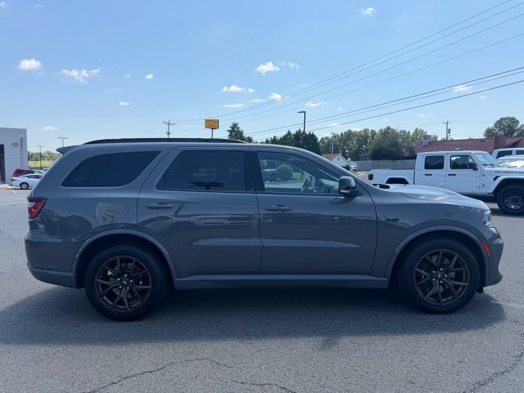 Used 2025 Dodge Durango R/T AWD/4WD image 2