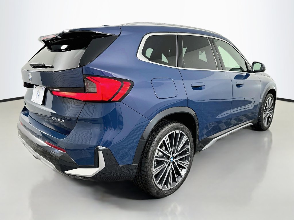 New 2027 BMW X1 xDrive28i w/ Technology Package AWD/4WD image 5