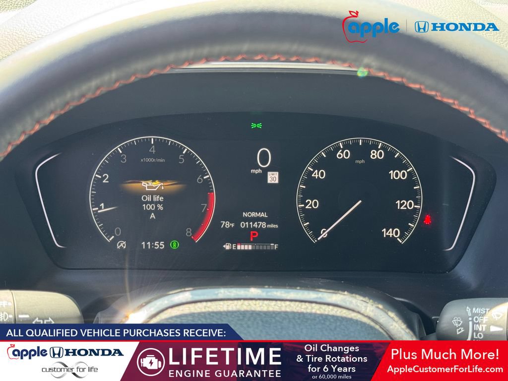 Used 2025 Honda Pilot Sport image 11