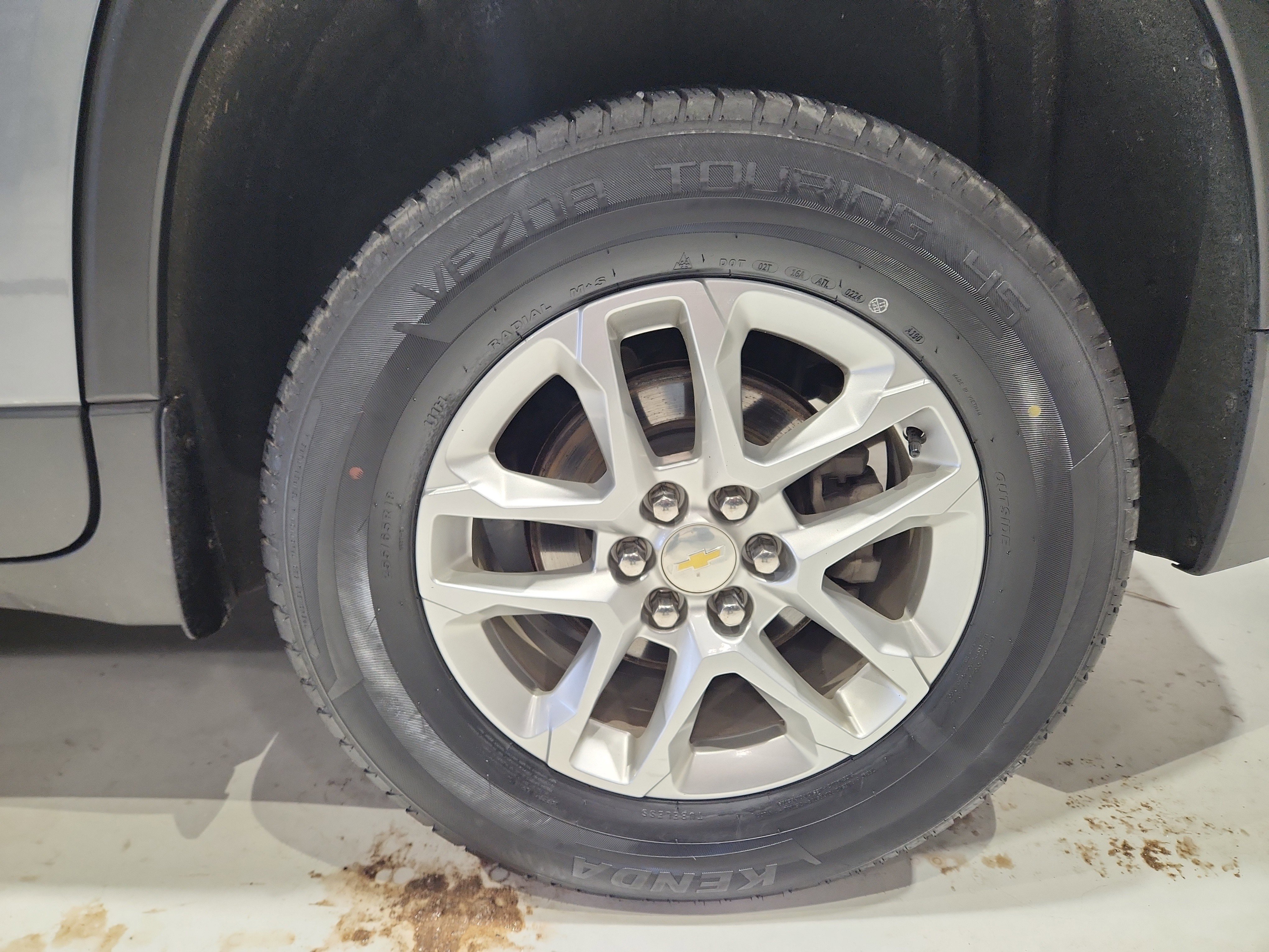 Used 2020 Chevrolet Traverse LT w/ LPO, Floor Liner Package image 21