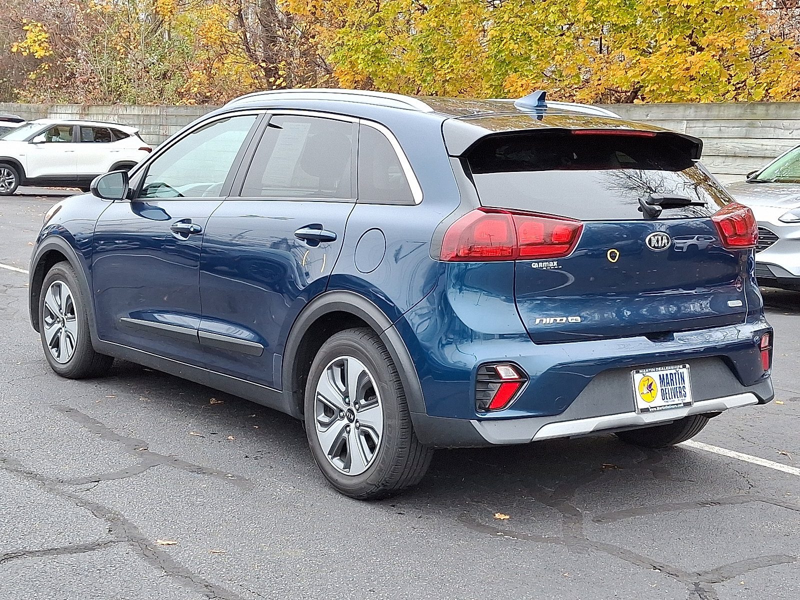 Used 2020 Kia Niro LX image 3