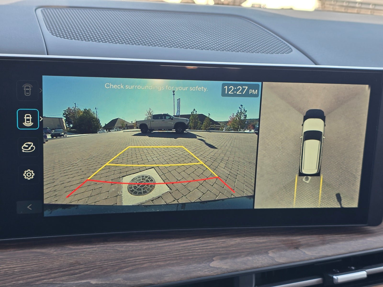 New 2027 Hyundai Santa Fe Limited w/ Tow & Go Package FWD image 19