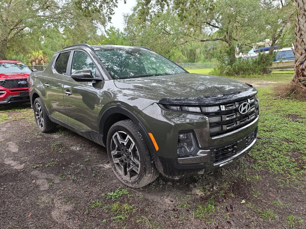 Used 2025 Hyundai Santa Cruz Limited AWD/4WD image 2