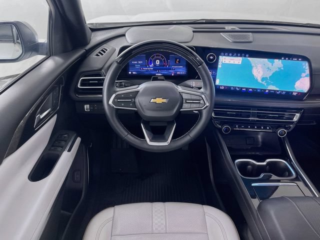 Used 2025 Chevrolet Traverse High Country FWD image 24