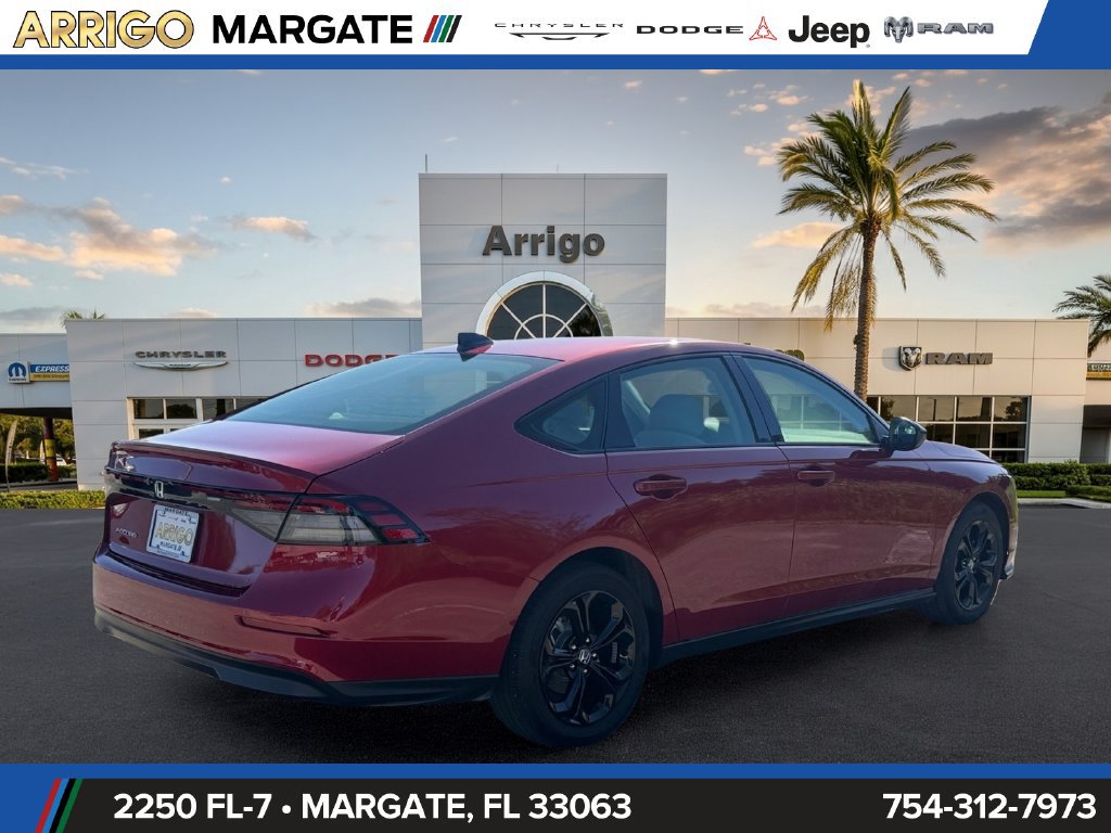 Used 2025 Honda Accord SE image 7