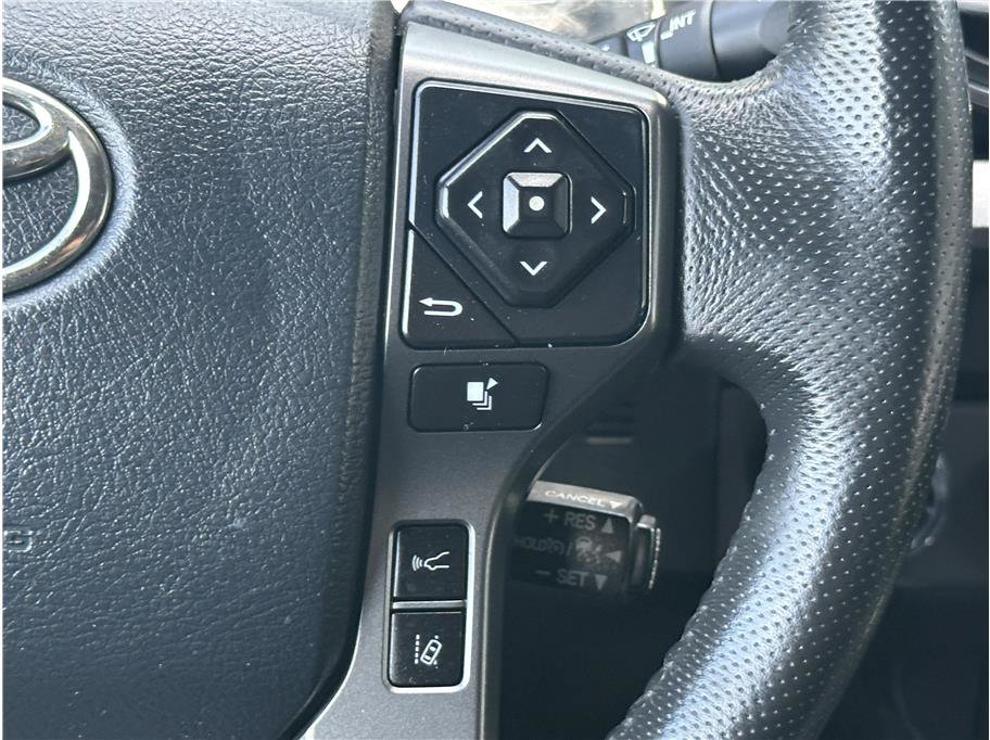 Used 2019 Toyota Tacoma TRD Sport w/ Technology Package AWD/4WD image 22