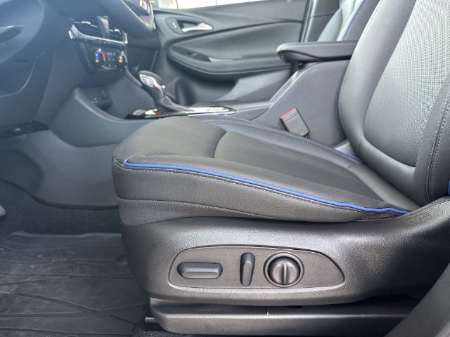 Used 2026 Buick Encore GX Sport Touring w/ Advanced Technology Package AWD/4WD image 13