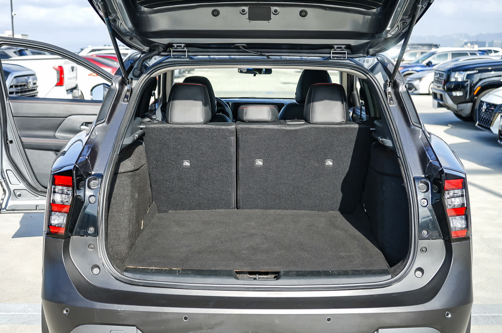 Used 2026 Nissan Kicks SR w/ SR Premium Package AWD/4WD image 27