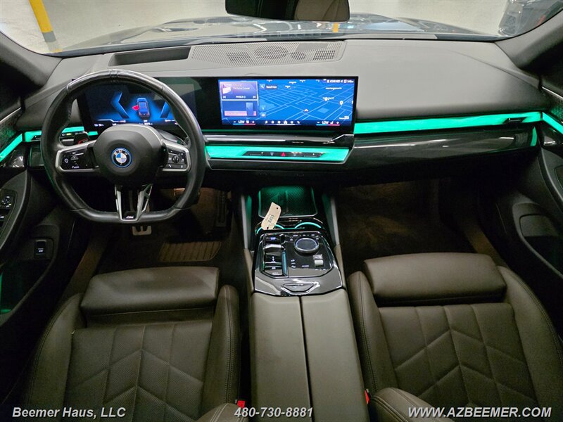 Used 2024 BMW i5 eDrive40i w/ M Sport Package RWD image 24