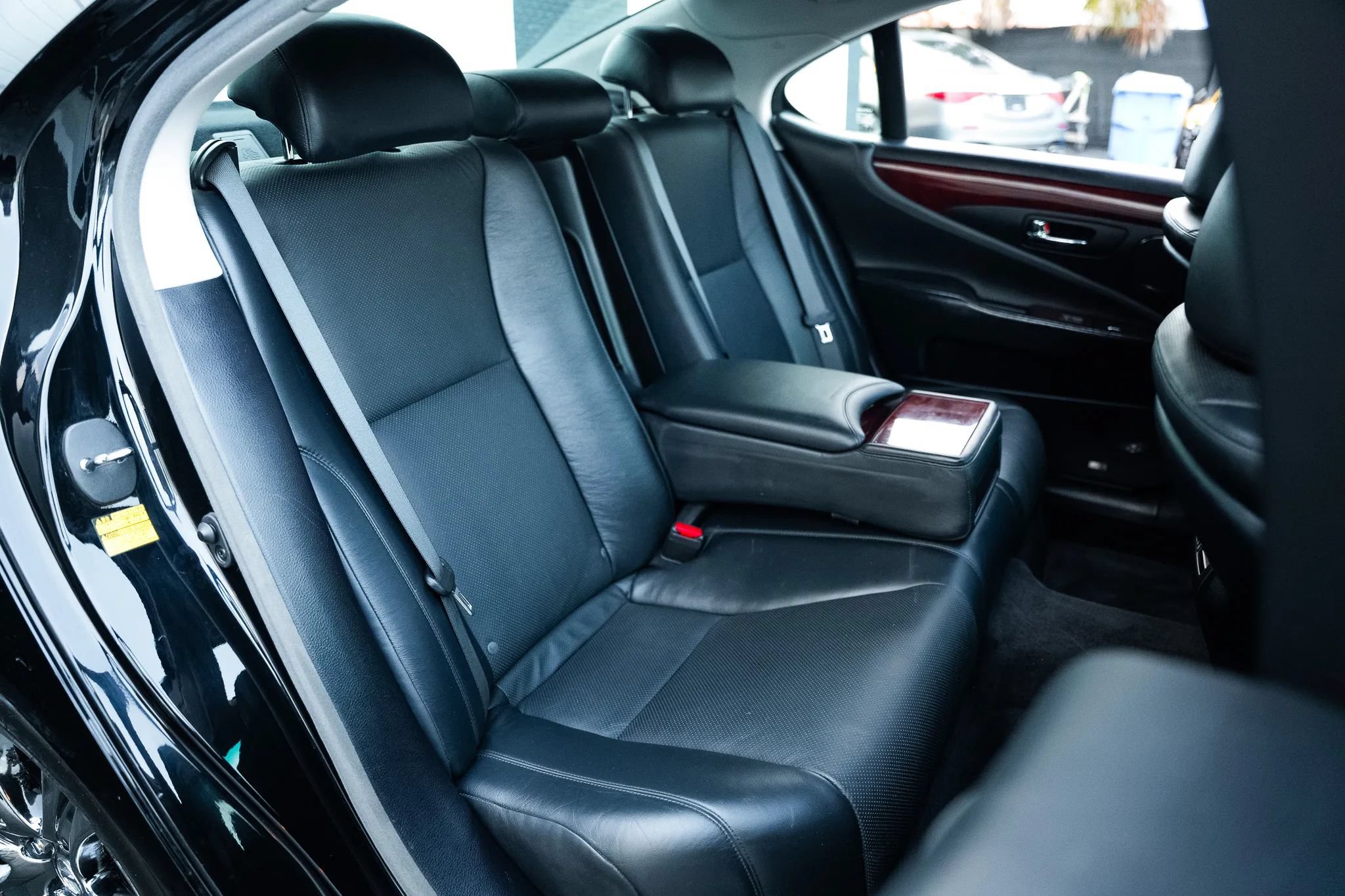 Used 2008 Lexus LS 460 RWD image 32