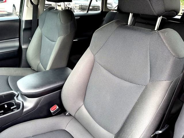 Used 2024 Toyota RAV4 LE FWD image 10