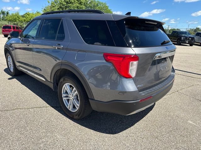 Used 2024 Ford Explorer XLT w/ Equipment Group 202A AWD/4WD image 5