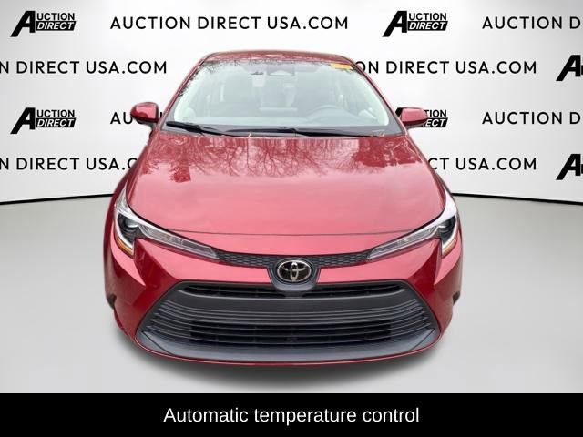 Used 2023 Toyota Corolla LE image 3