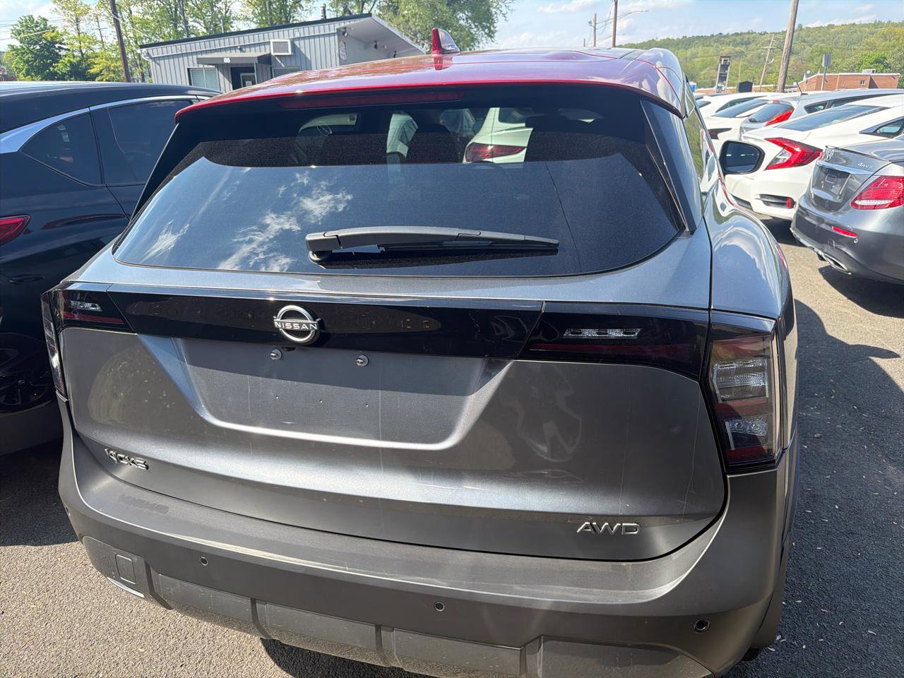 Used 2025 Nissan Kicks SV AWD/4WD image 7