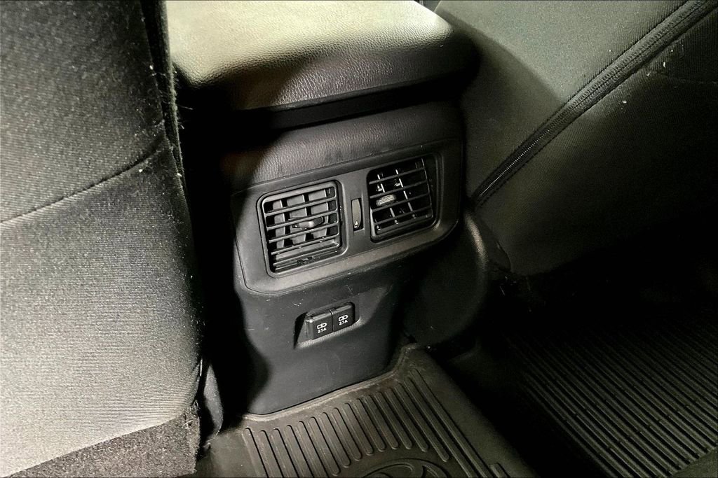 Used 2021 Toyota RAV4 XLE image 34