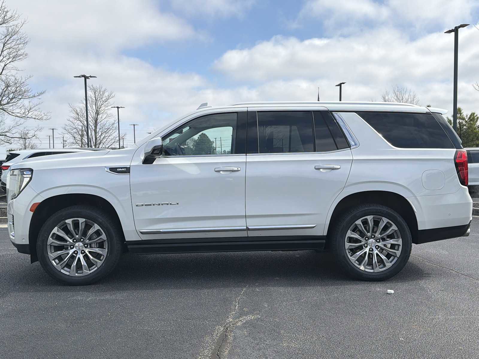 Used 2024 GMC Yukon Denali w/ Denali Reserve Package image 26