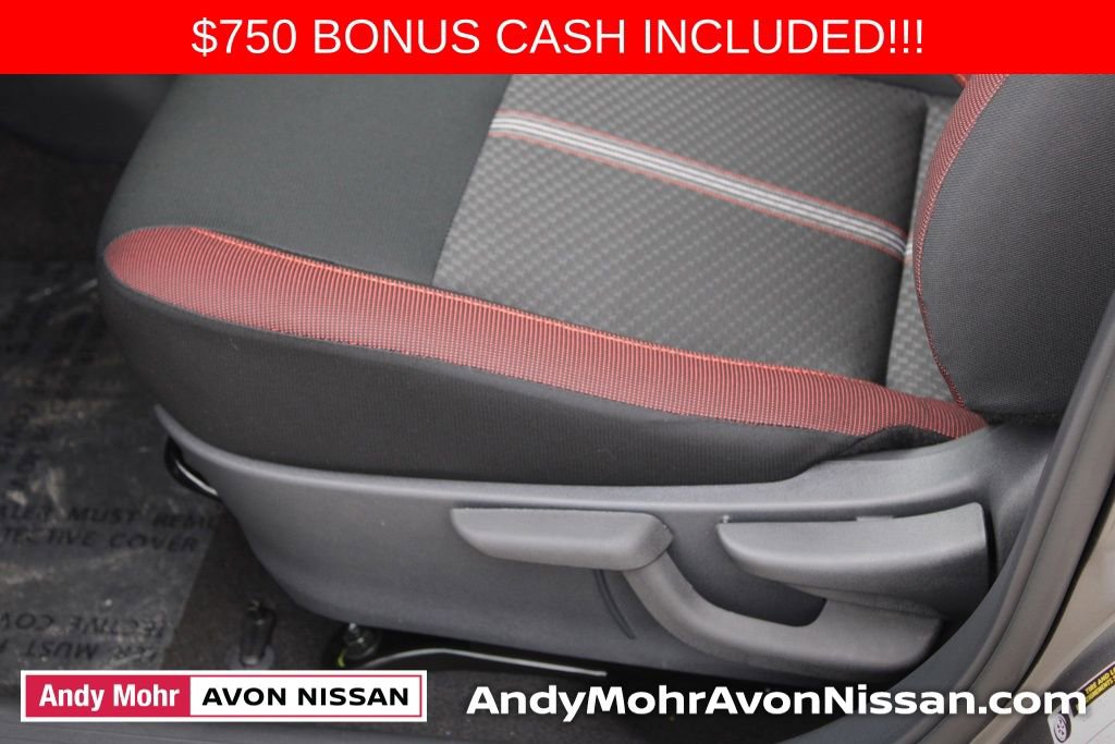 New 2025 Nissan Versa SR w/ Trunk Package image 9