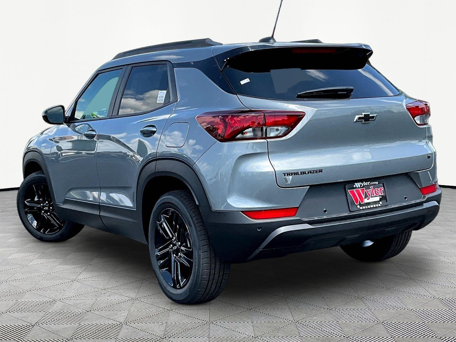 New 2026 Chevrolet TrailBlazer LT w/ Convenience Package FWD image 4