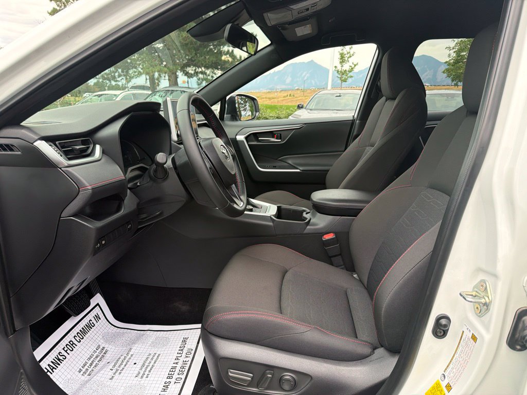 Used 2025 Toyota RAV4 SE AWD/4WD image 23