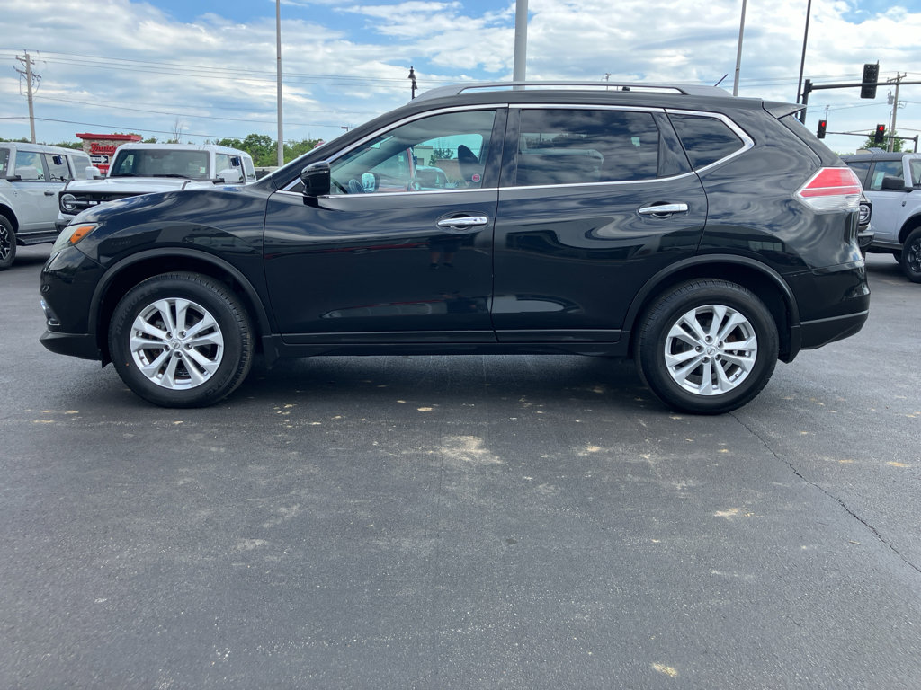 Used 2016 Nissan Rogue SV FWD image 3