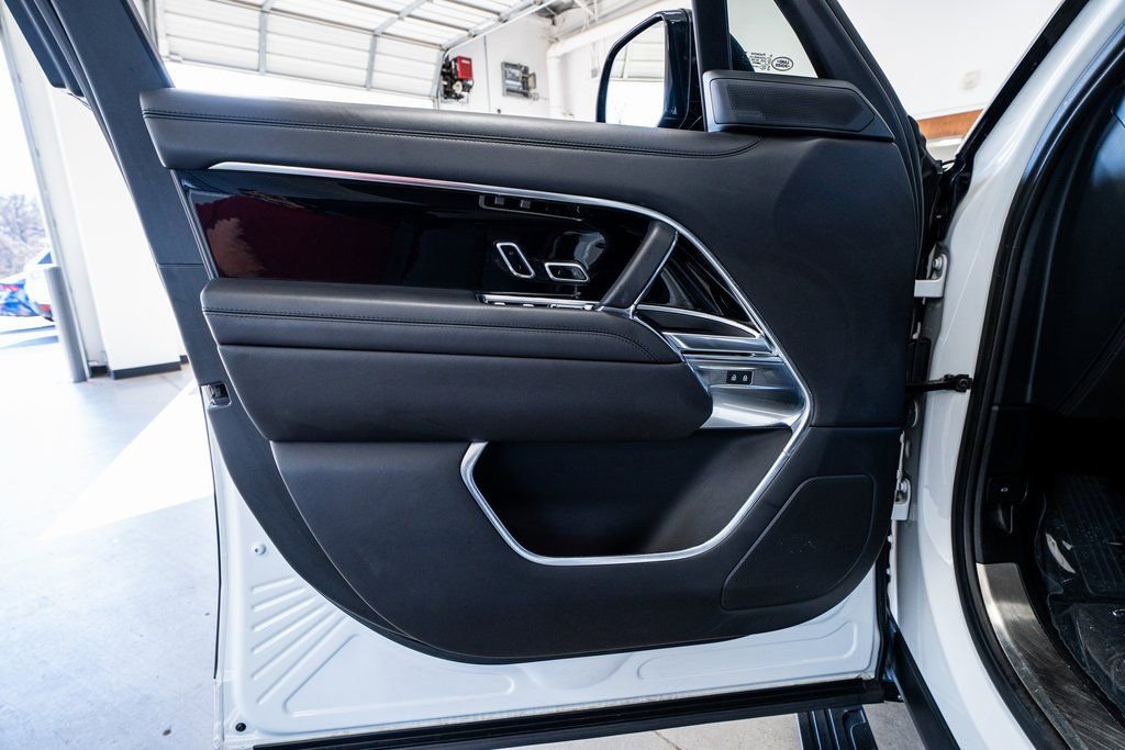 Used 2022 Land Rover Range Rover SE image 27