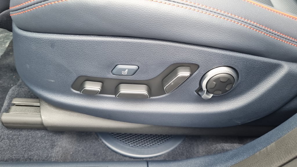 New 2027 Genesis GV70 2.5T Sport Prestige AWD/4WD image 19